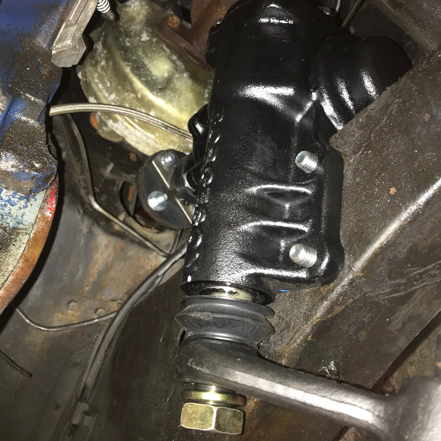 Mustang Power Steering Conversion. Fitting a steering kit.