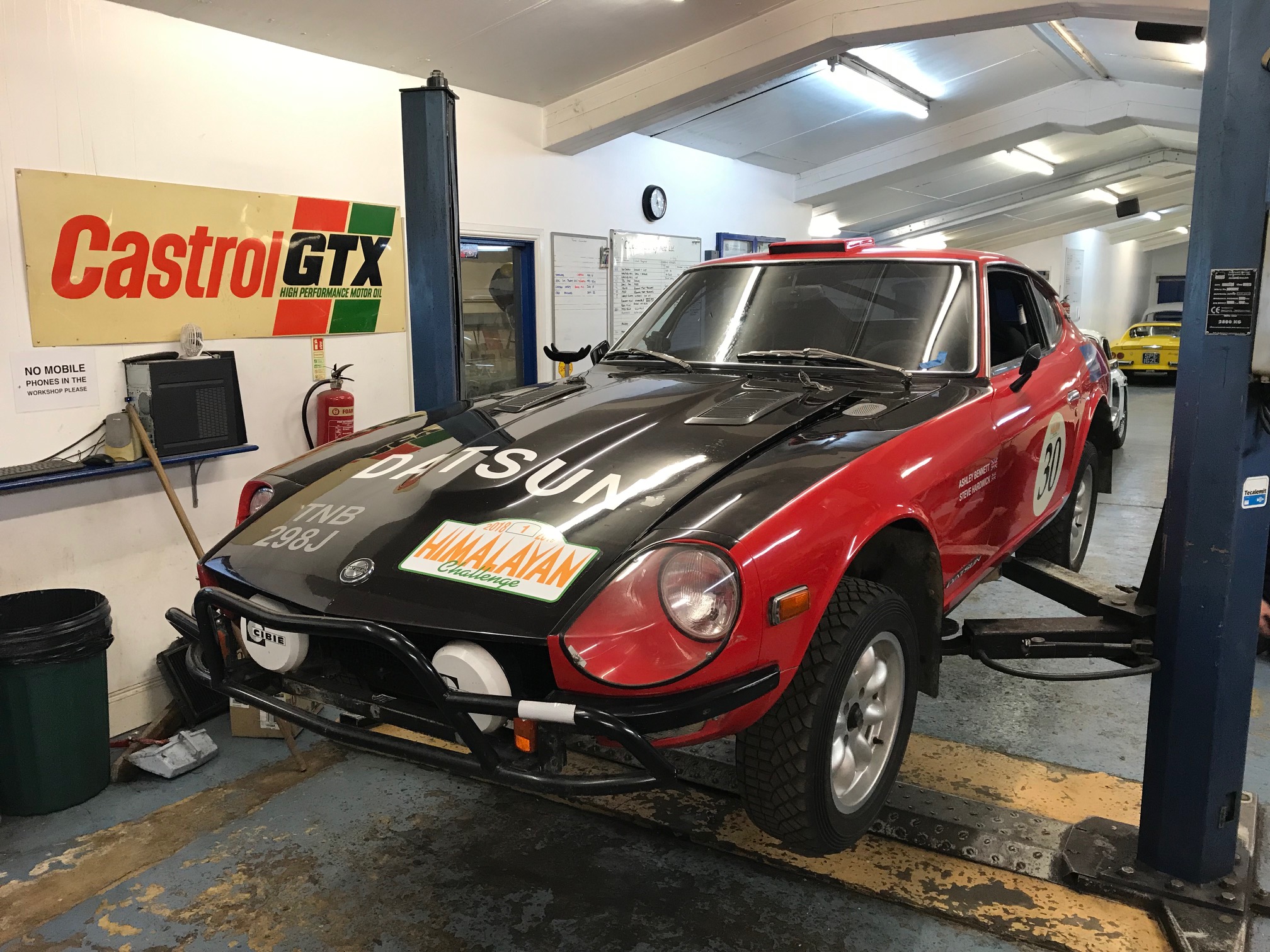 Datsun 240z rally car