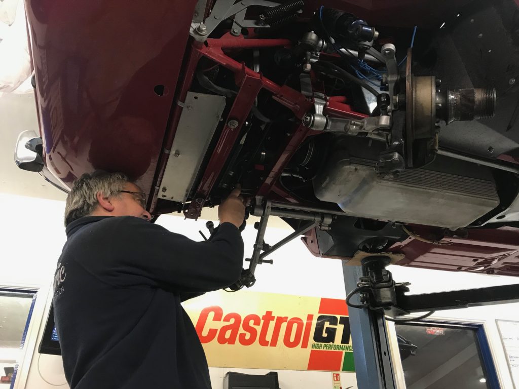 Jaguar E-type front suspension rebuild