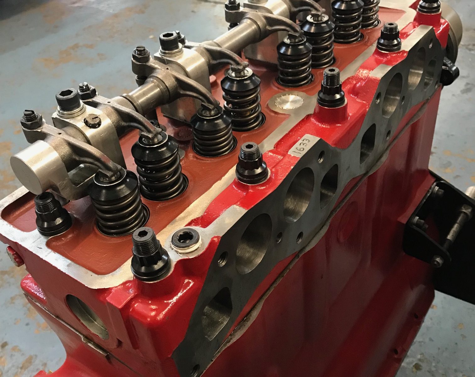 Triumph TR4 race engine rebuild